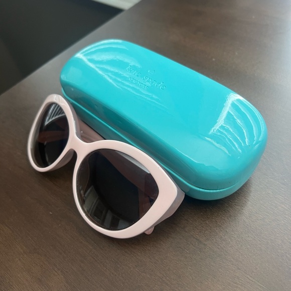 Kate Spade Baby Pink Sunglasses - Picture 2 of 4